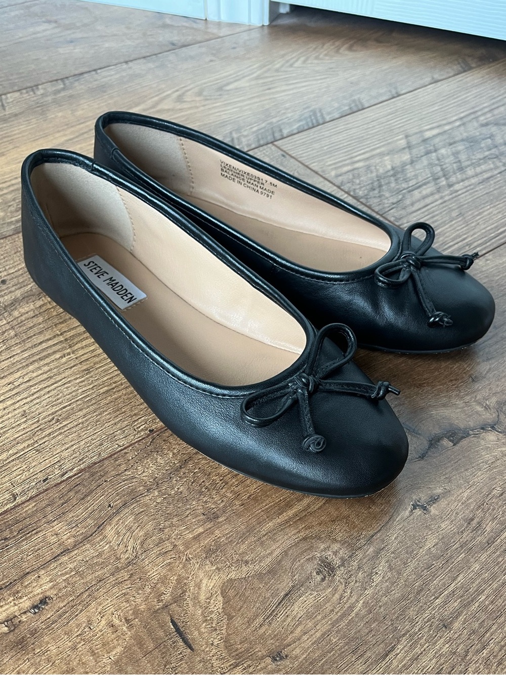 Steve Madden Black Vixen Ballet Flats - size 7.5
